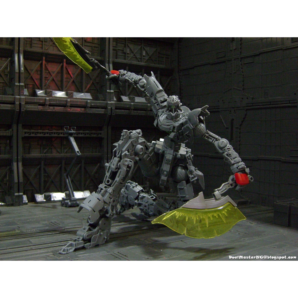 Mô hình lắp ráp MG 1/100 MSN-06S Sinanju 015