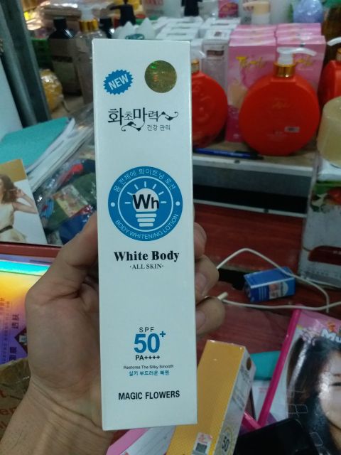 kem Chống Nắng Trắng Da white body 150ml SPF35+ | BigBuy360 - bigbuy360.vn