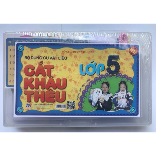 Bộ thực hành cắt khâu thêu lớp 5.