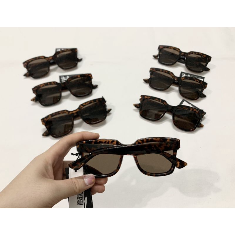 Kính HM M723 có mail mua hàng của web | BigBuy360 - bigbuy360.vn