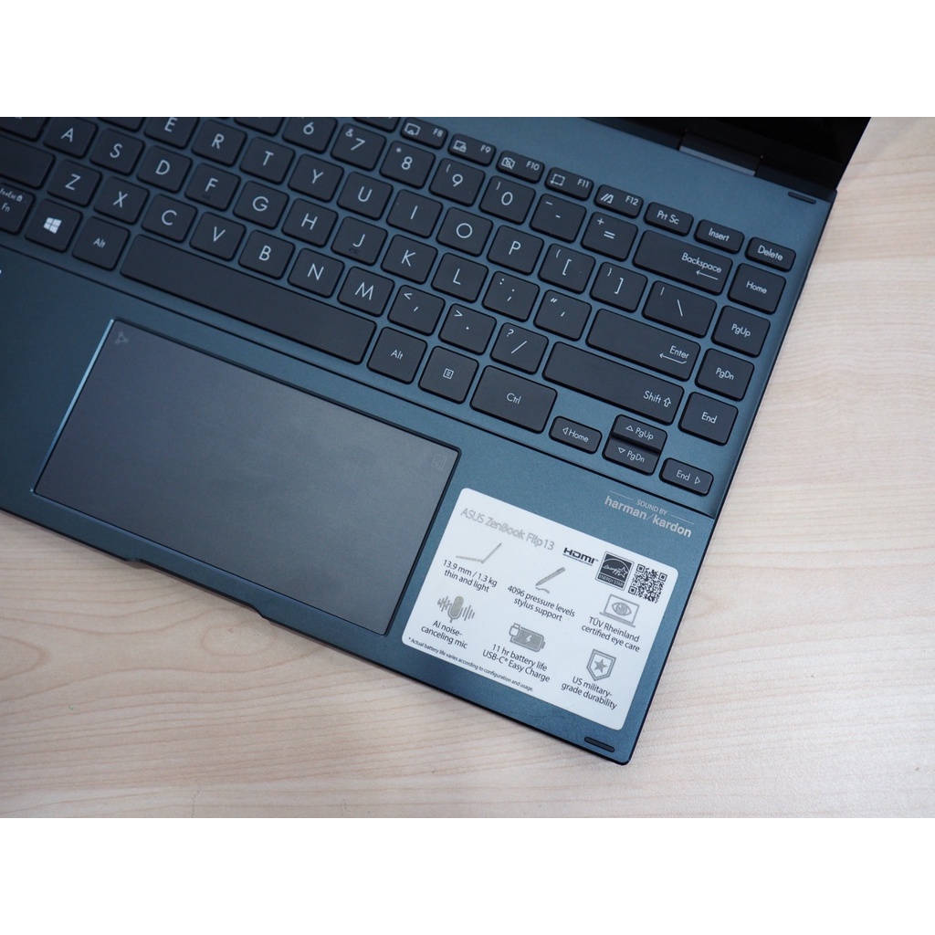 Laptop Asus Zenbook Flip 13 qua sử dụng đẹp như mới