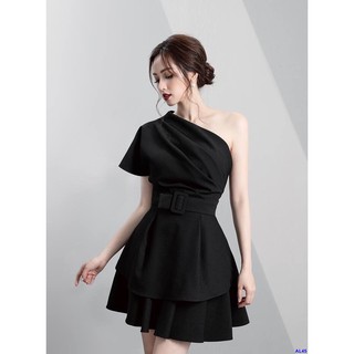 Đầm xòe lệch vai thiết kế hai tầng kèm belt xinh xắn