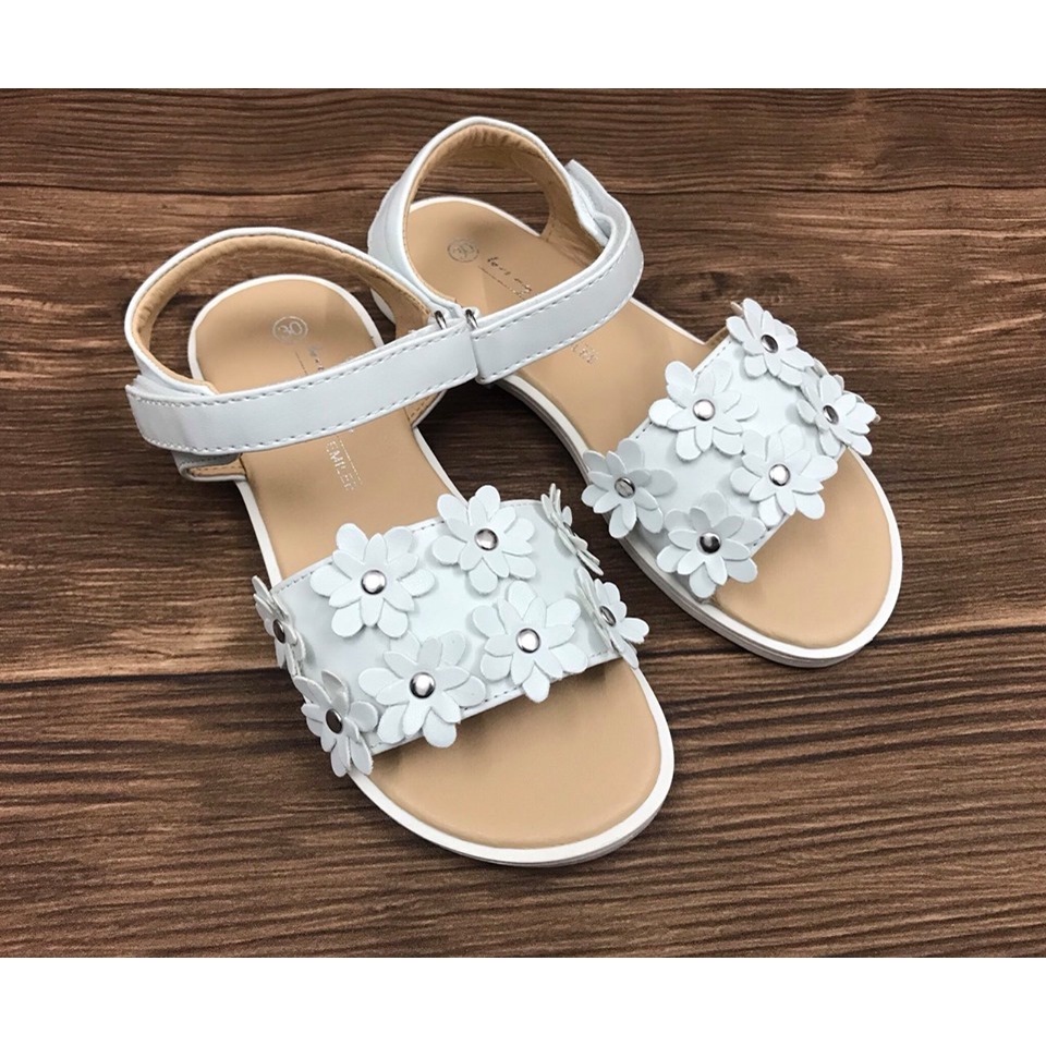 Lỗi nhẹ - SALE SỐC- Sandal Bé Gái Emilee Xuất dư xịn- Mầu trắng và vàng- Size 25,26, Changin shop