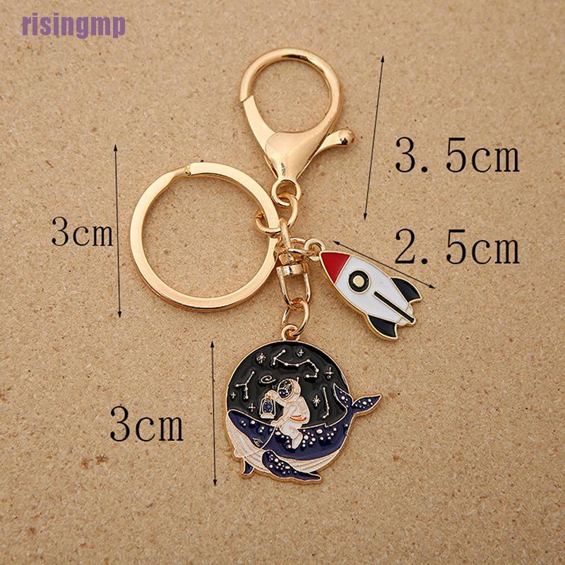 Móc khóa hình nhà du hành vũ trụ bằng kim loại dễ thương