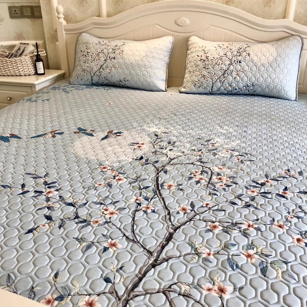CHIẾU ĐIỀU HOÀ CAO SU NON LATEX 5D  - HOA ĐÀO TRẮNG