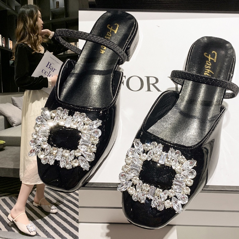 Giày bít mũi IELGY gót thấp đính đá phong cách Hàn Quốc cho nữ