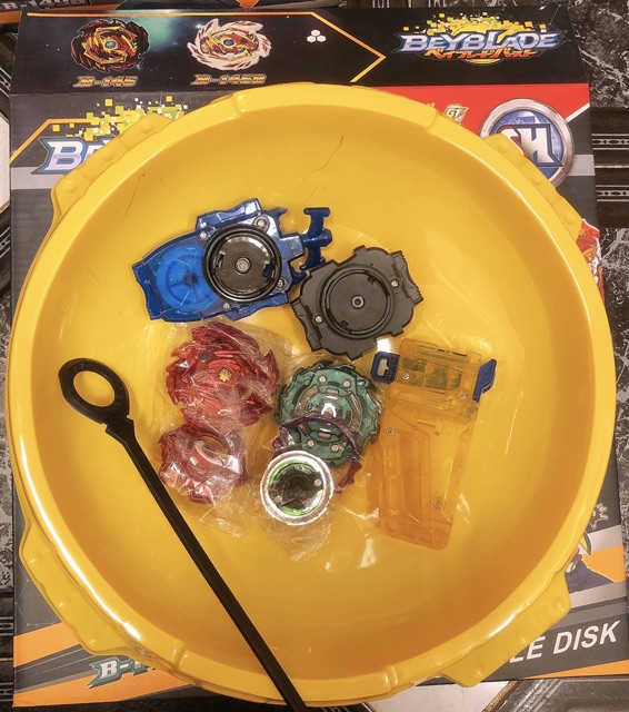 Đồ Chơi Con Quay Beyblade + Sàn đấu ( Hàng Trung Quốc )