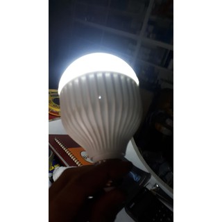 COMBO 4 BÓNG ĐÈN TÍCH ĐIỆN 15W