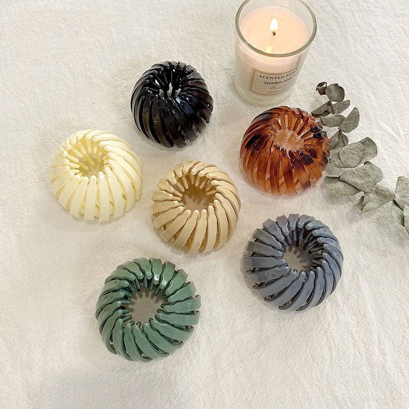 Kẹp tóc nhựa màu trơn thiết kế đơn giản dành cho nữ