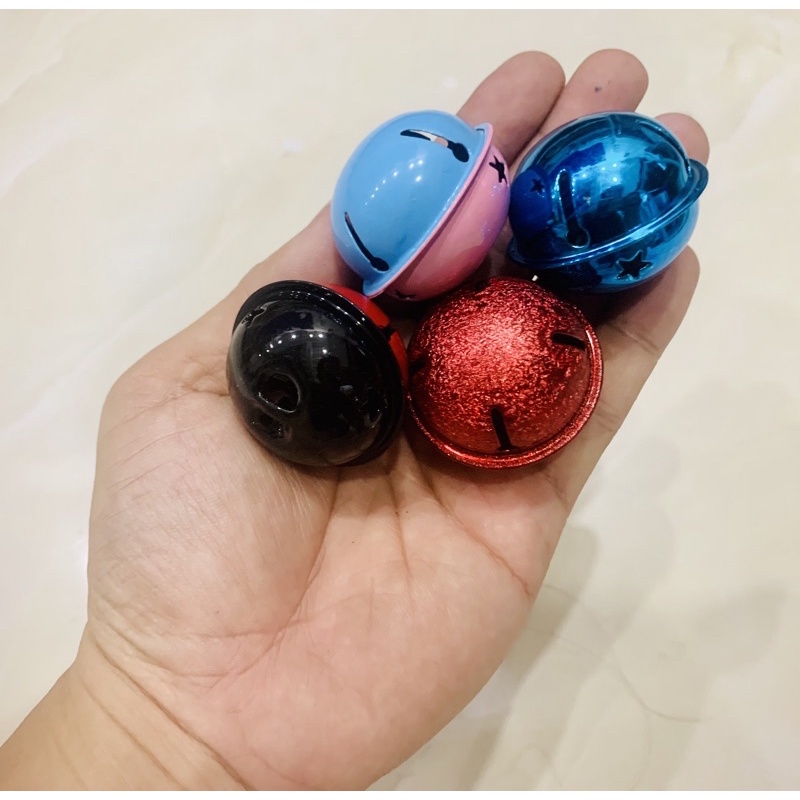 Charm (C347) slime/ Dụng Cụ Charm Trang Trí Hình Lục Lạc (Chuông) với hình Sao đa sắc (4cm)