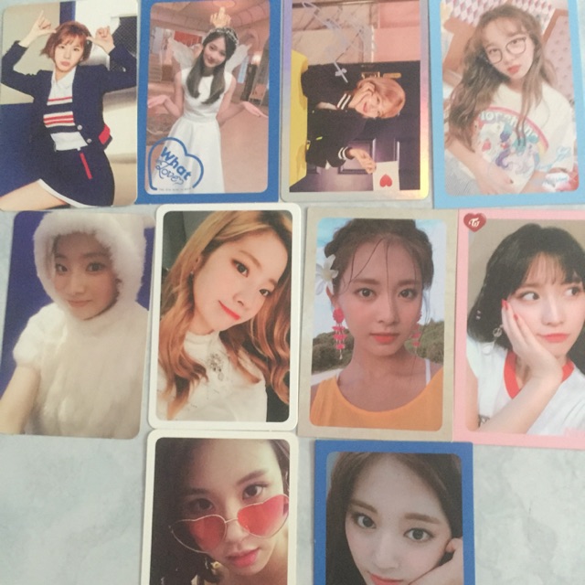 Card TWICE official