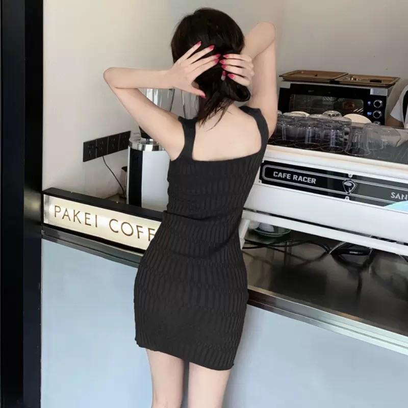 MS545 Váy đầm hai dây len body vân nổi