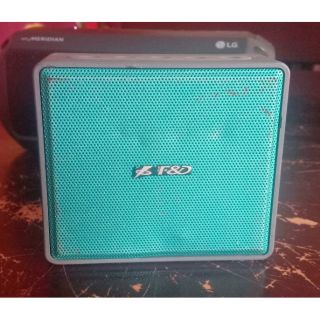 Loa bluetooth fenda w5