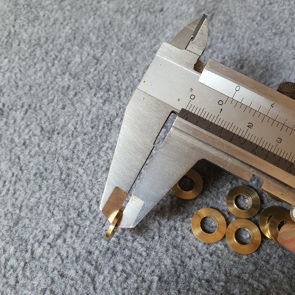 Long đền đồng thau M6