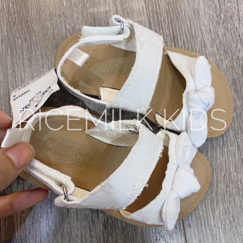 Dép sandal cho bé màu trắng nơ xuất dư xịn