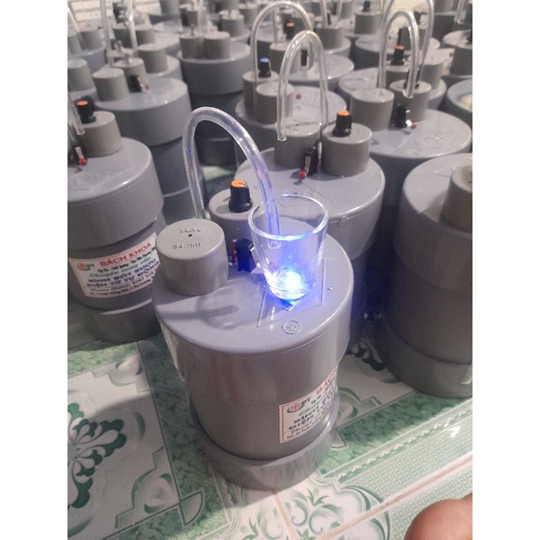 Bình rót rượu tự động .MILED V5