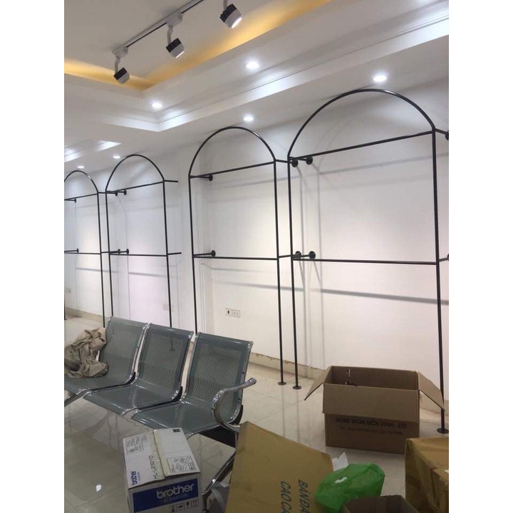 GIÁ TREO BẮT TƯỜNG HÌNH VÒM CONG 2 TẦNG - KỆ TREO QUẦN ÁO - DÀN TREO ĐỒ SHOP THỜI TRANG