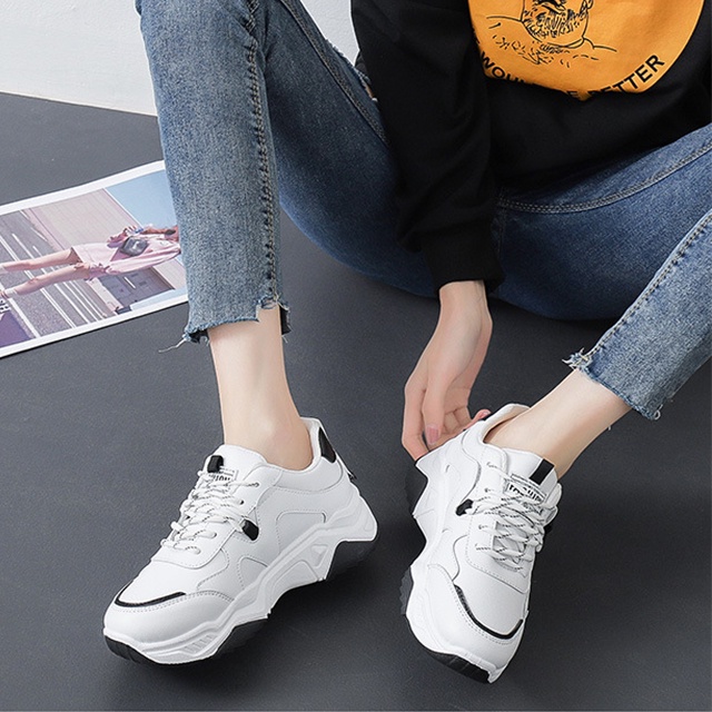 Giày thể thao nữ SPORT màu trắng đen đế cao 4p nhẹ ôm chân lót trong vải lưới mềm M10.1.15