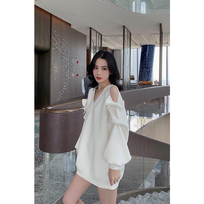 SUA004 Áo sweater thun cổ V đen trắng tay bồng khoét vai nơ babydoll cute thu đông thời trang nữ tính bánh bèo tiểu thư