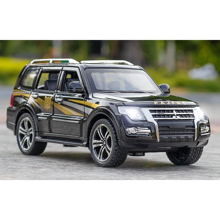 Mô hình xe ô tô Mitsubishi Pajero SUV vỏ sắt 1:32 oto mini đồ chơi trẻ em bộ sưu tập o to quà tặng xe hơi Diecast mở cửa