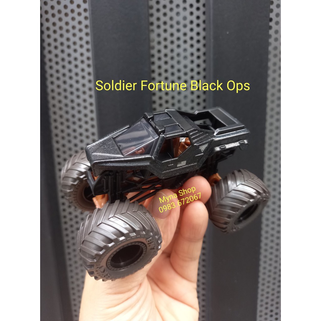 Xe địa hình Monster Jam - Soldier Fortune Black Ops