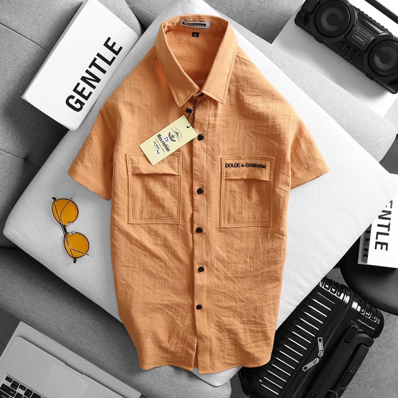 Áo sơmi đũi thêu chữ ở túi