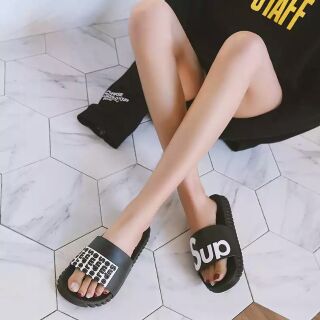 Dép supreme quai ngang siêu chất