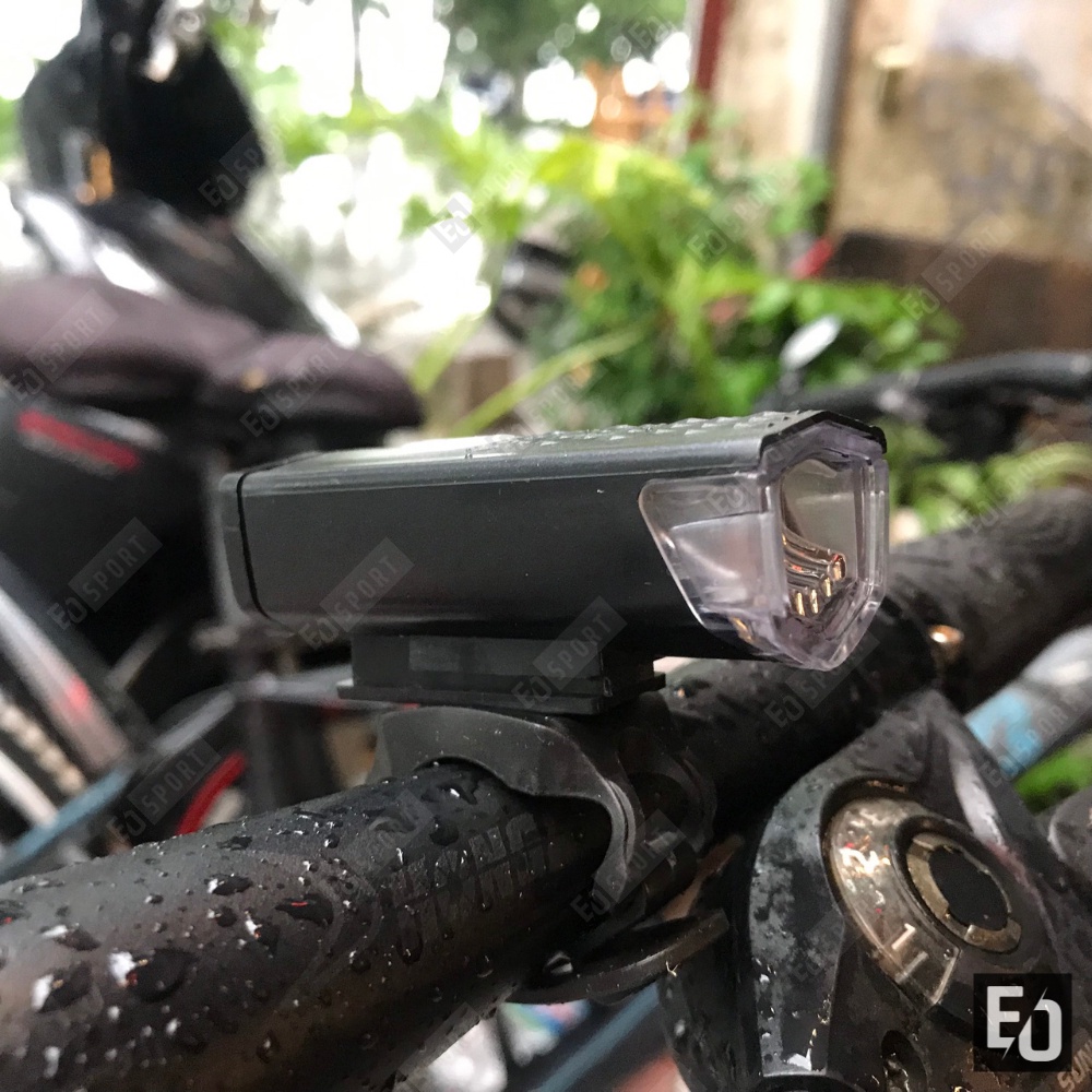 Đèn Pin Sac USB Gắn Xe Đạp Thể Thao Chống Nước 3 Chế Độ Sáng - EO.sportDZ