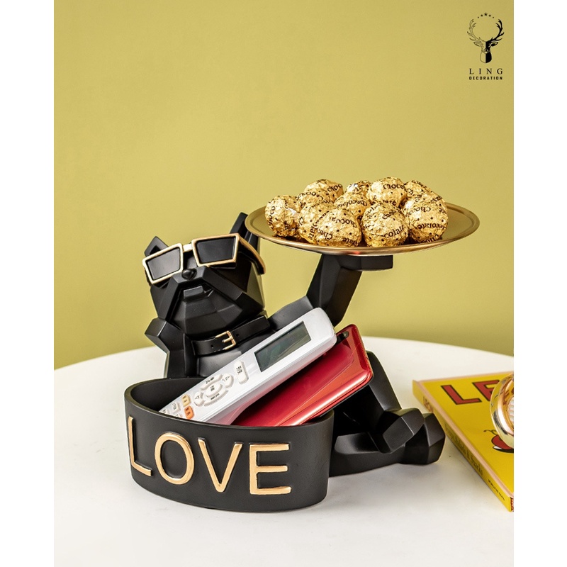 Trang trí con chó để đồ