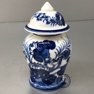 Hũ đựng gạo , muối , nước thờ