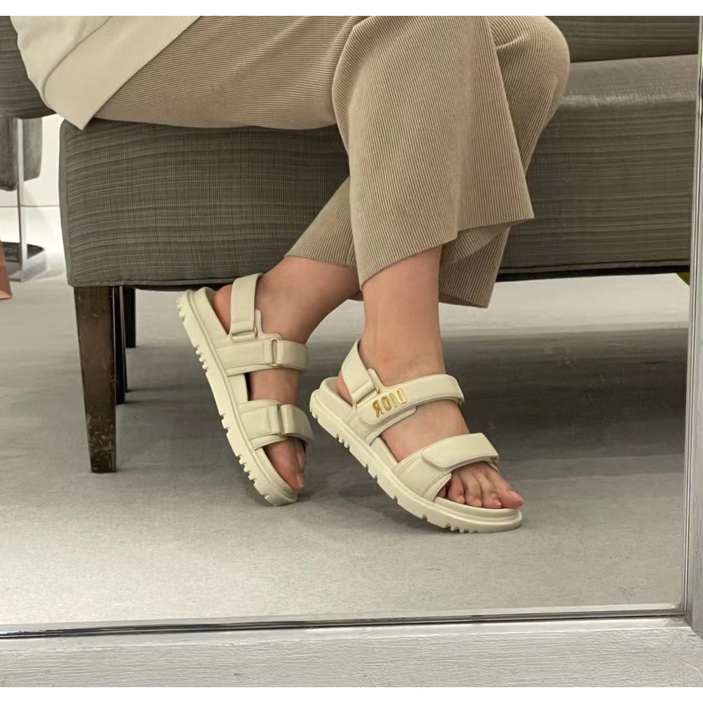 Act SANDAL Da Cừu Màu Be Không Hộp