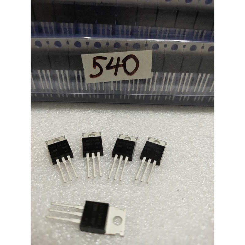 5 Con MOSFET IRF540