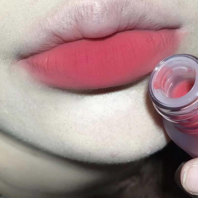 Son Môi Dạng Lỏng Chống Thấm Nước Lâu Trôi Gồm 6 Màu Tùy Chọn