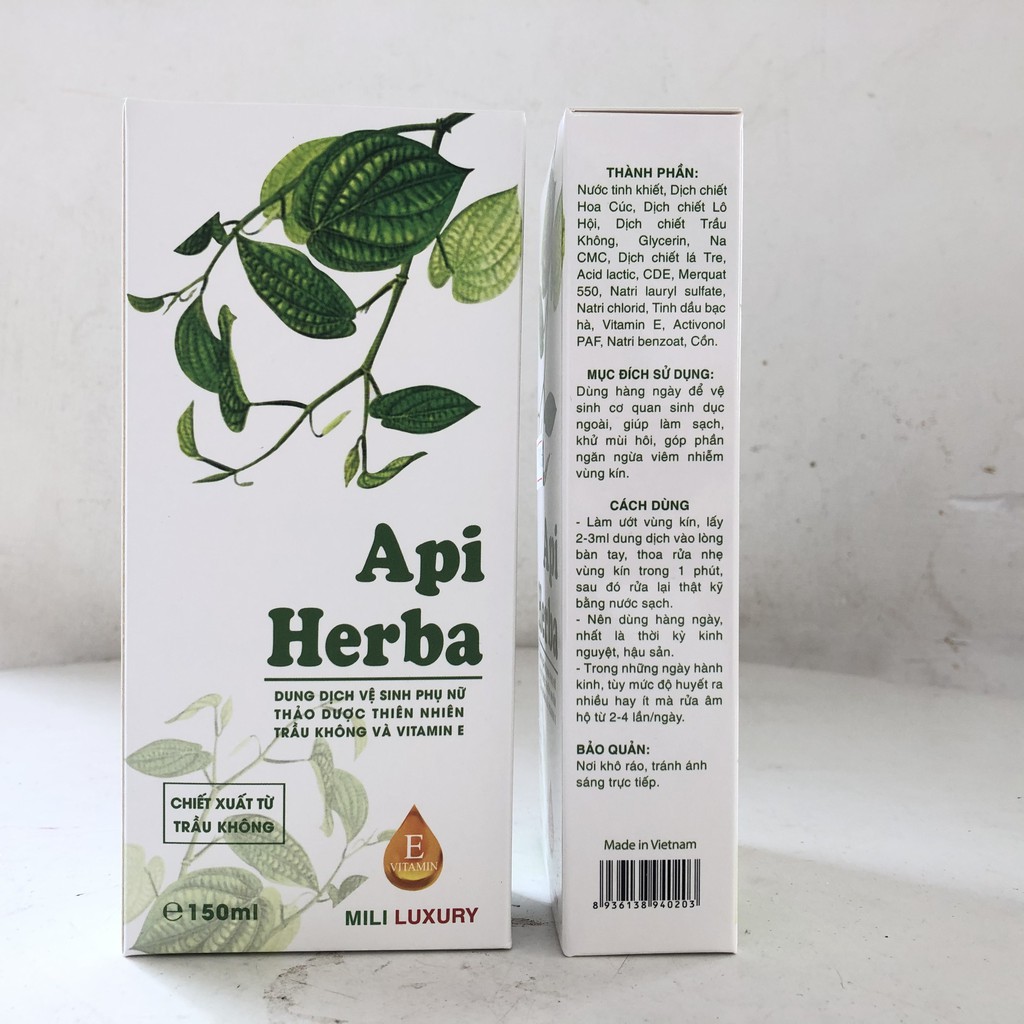 Dung Dịch Vệ Sinh Phụ Nữ Api Herba - Chiết Xuất Từ Trầu Không &amp; Vitamin E CHAI 150ML