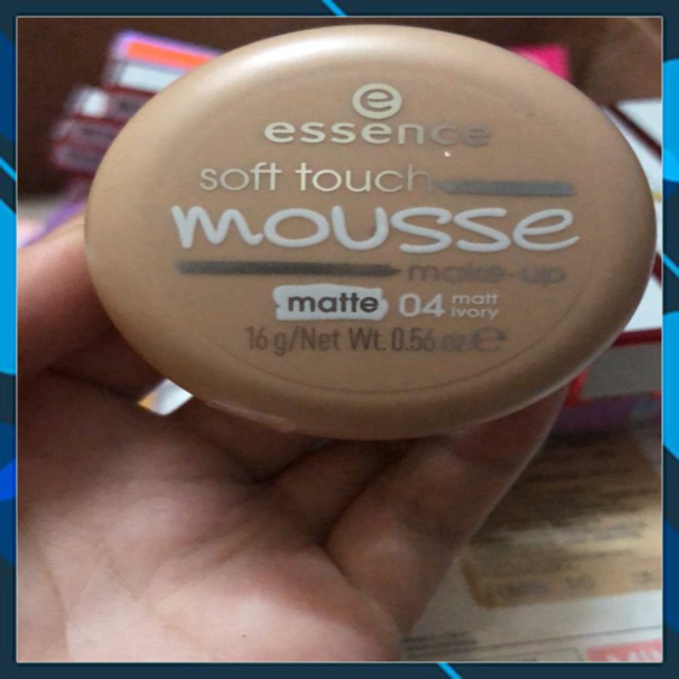 Phấn tươi Đức Essence Soft Touch Mousse màu 04 Siêu Hot