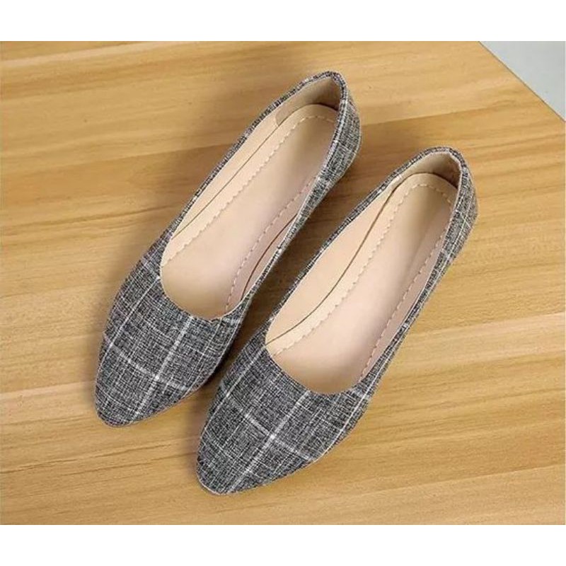 Giày búp bê kẻ caro xinh xắn