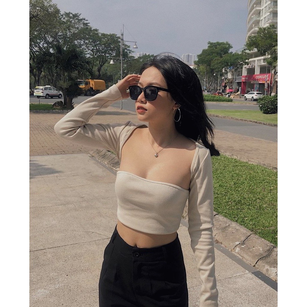 Áo Croptop Cut Sâu [Moment House]