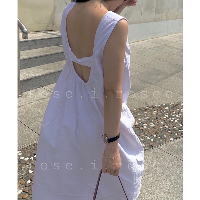 Đầm hở lưng dài