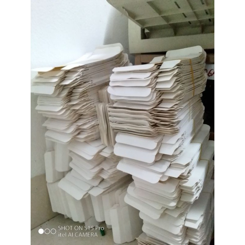 Bộ 5 Hộp giấy carton trắng đựng tai nghe, phụ kiện nhỏ 8x8x3cm