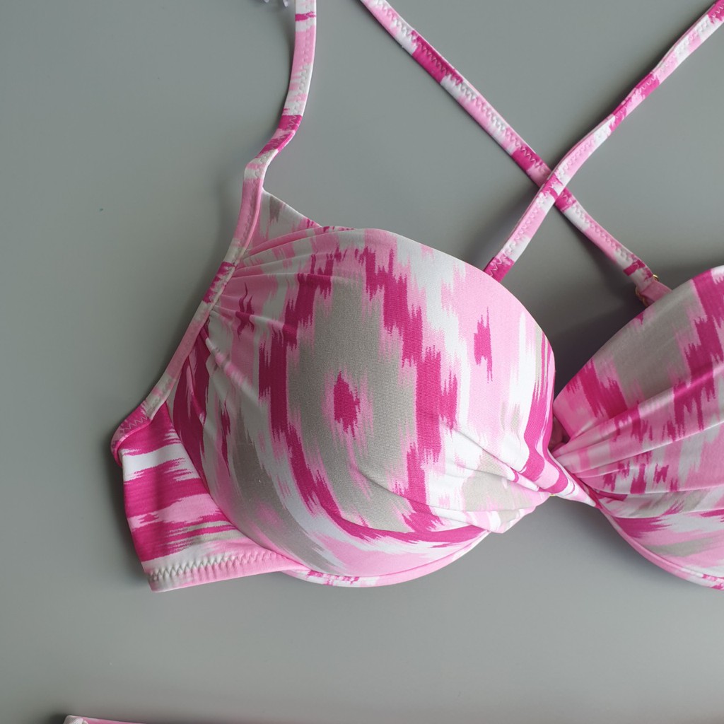 Bộ bơi hai mảnh hồng hoạ tiết ngang đẩy ngực Enfasis xuất khẩu Ý