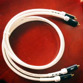 Dây AV Lõi đồng mạ bạc QED anh quốc Chống nhiễu 1 chiều