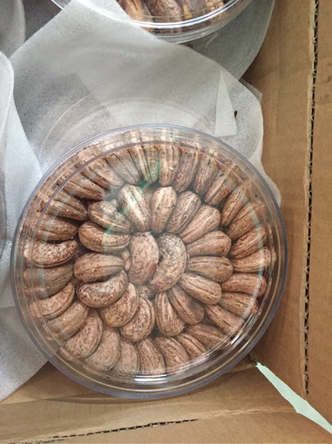 Hộp 500gr hạt điều rang muối vỏ lụa loại 1 Bình Phước | BigBuy360 - bigbuy360.vn