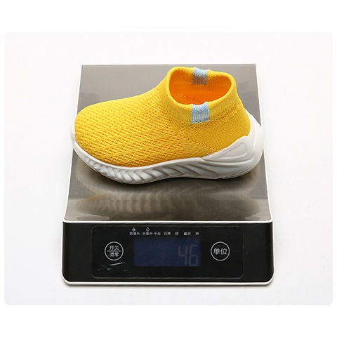 Giày Thể Thao Thời Trang Cho Bé