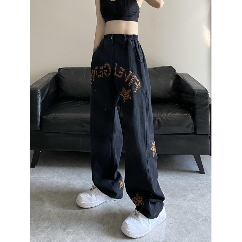 Quần jean ống rộng in chữ thời trang cho cặp đôi