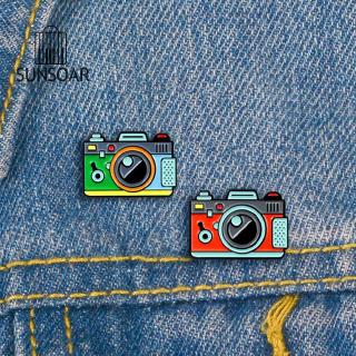 Trâm cài áo hình máy ảnh phong cách retro
