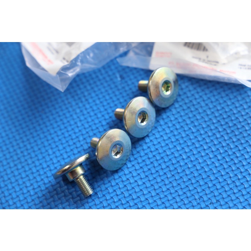 Ốc nắp đầu bò Fx125, Raider150