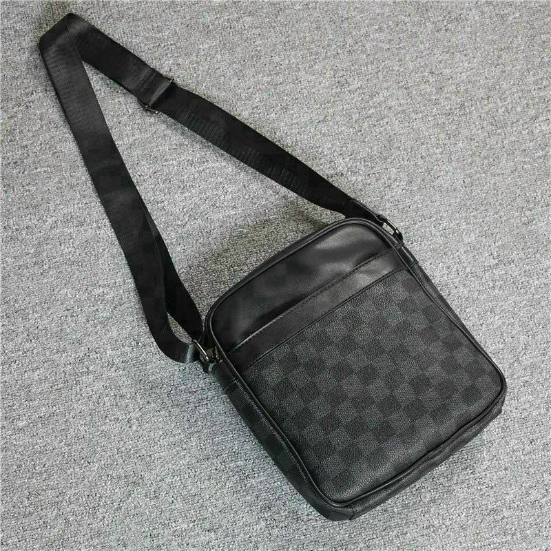 Túi đeo chéo IPad Lv da Pu thiết kế thời trang cao cấp mẫu hot | BigBuy360 - bigbuy360.vn