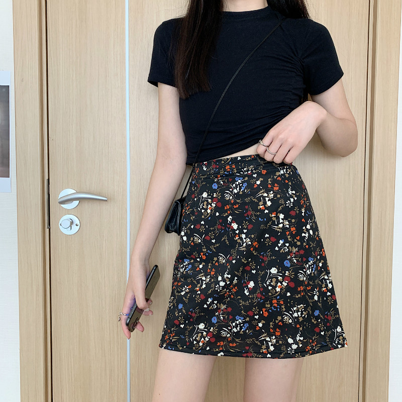 Chân Váy Mini Lưng Cao Màu Tím Phối Họa Tiết Hoa Thời Trang Mùa Hè 2021 | BigBuy360 - bigbuy360.vn