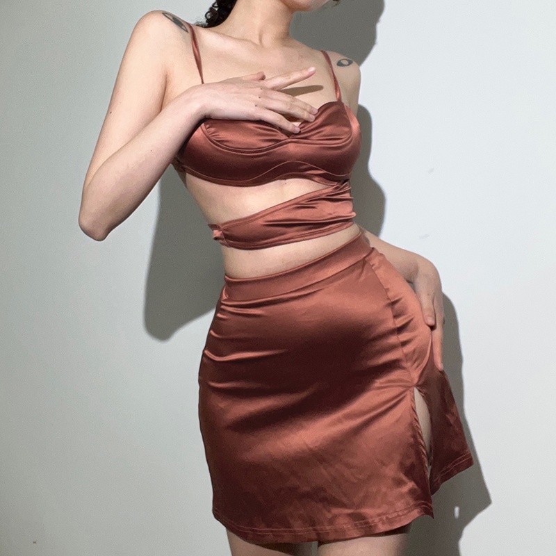 Kliou Set đồ nữ KLIOU gồm áo croptop hai dây và chân váy chữ A cạp cao xẻ tà quyến rũ 2023