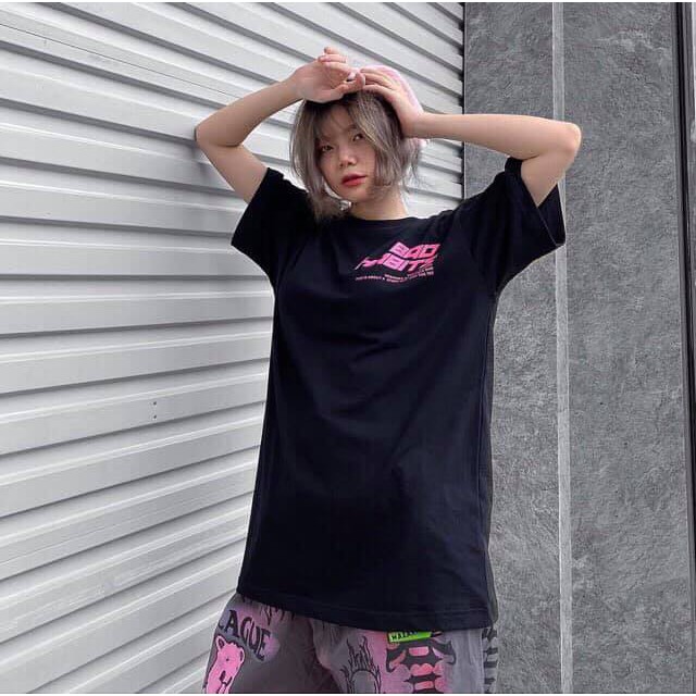 Áo thun nam nữ oversize chữ BAD HABITS đen